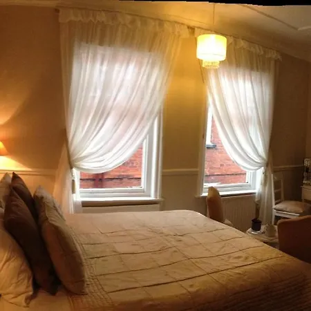 The Hollies 4* Fulford (York)